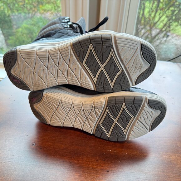 Ryka Aurora Black Quilted Lace Up Boots - Picture 8 of 8